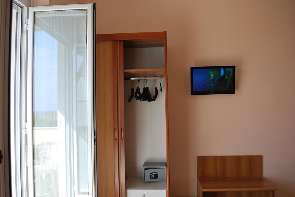 Hotel Galleano Лайгуэлья Номер фото