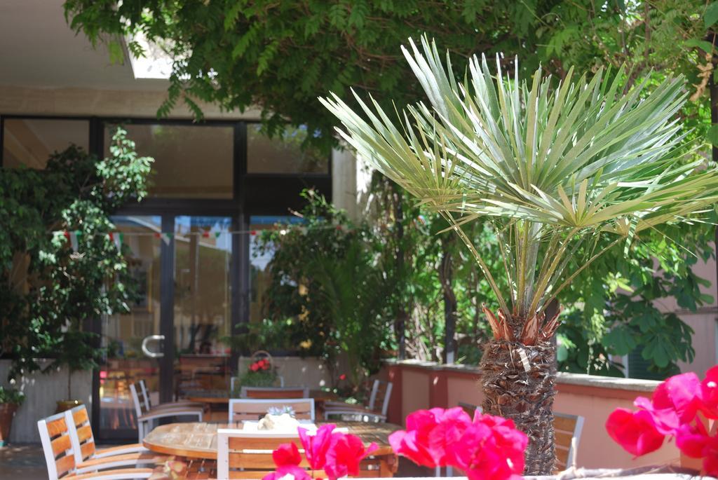Hotel Galleano Лайгуэлья Экстерьер фото